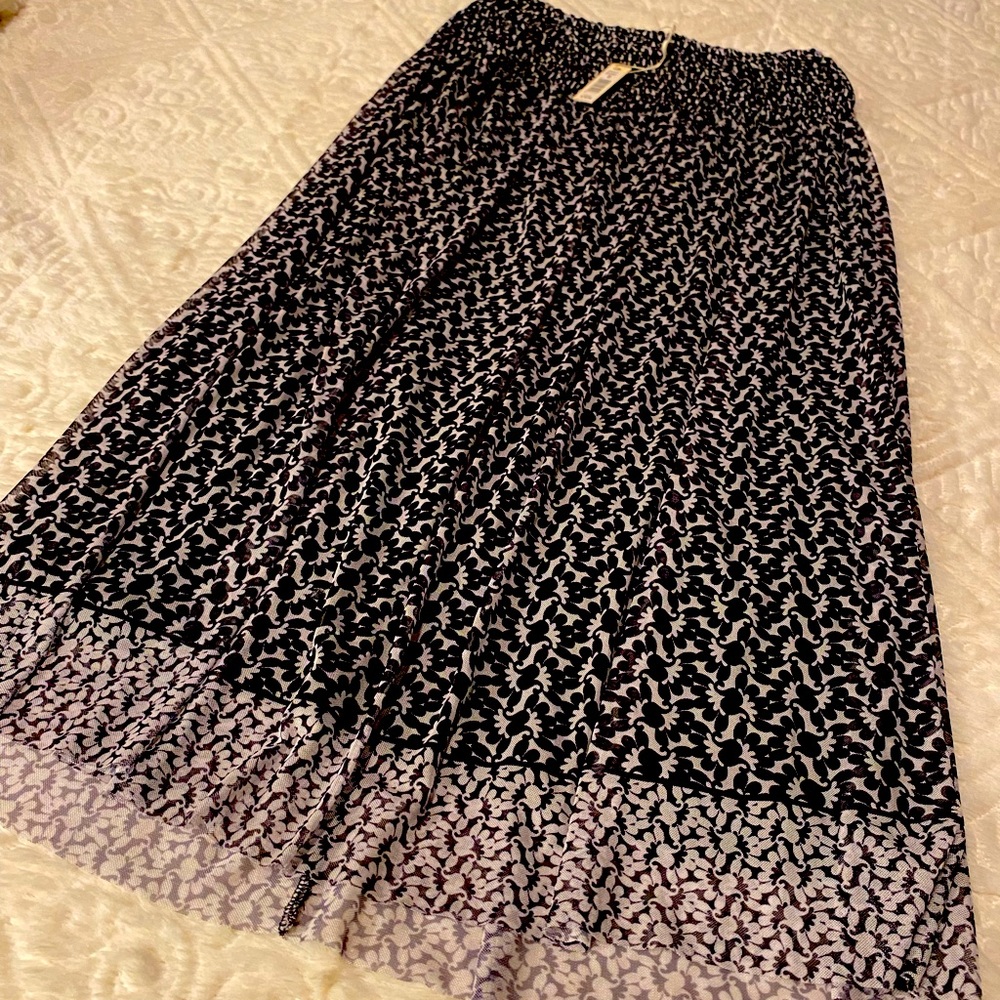Max Studio long flowing ankle-length skirt